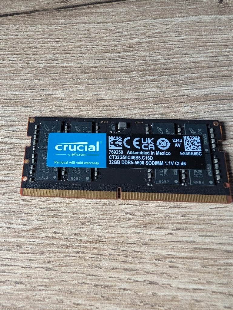 Crucial 32 Go DDR5-5600 SO-DIMM (CT32G56C46S5), Computers en Software, Gebruikt, 32 GB, Ophalen of Verzenden, DDR5