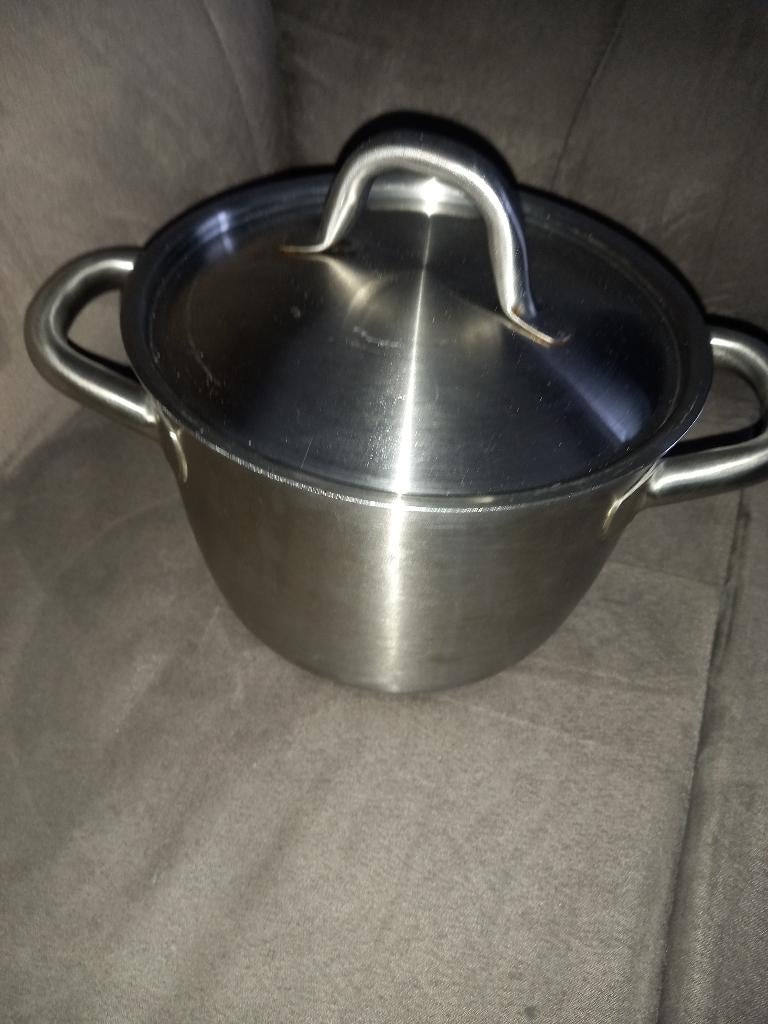 Casserole ikéa, Enlèvement