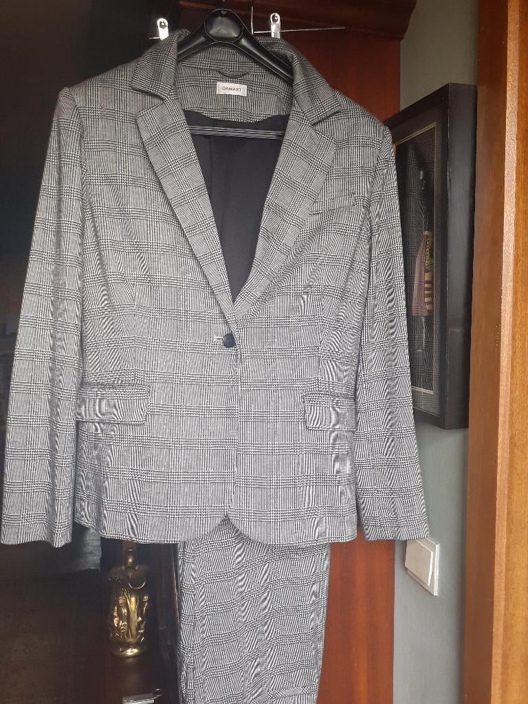 Broekpak / Kostuum, Kleding | Dames, Kostuum of Pak, Verzenden, Maat 42/44 (L), Nieuw