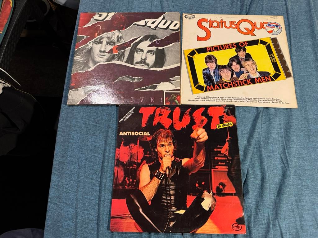 Trust & Status Quo 33 Tours, CD & DVD, Vinyles | Compilations, Enlèvement ou Envoi, Utilisé, Rock et Metal