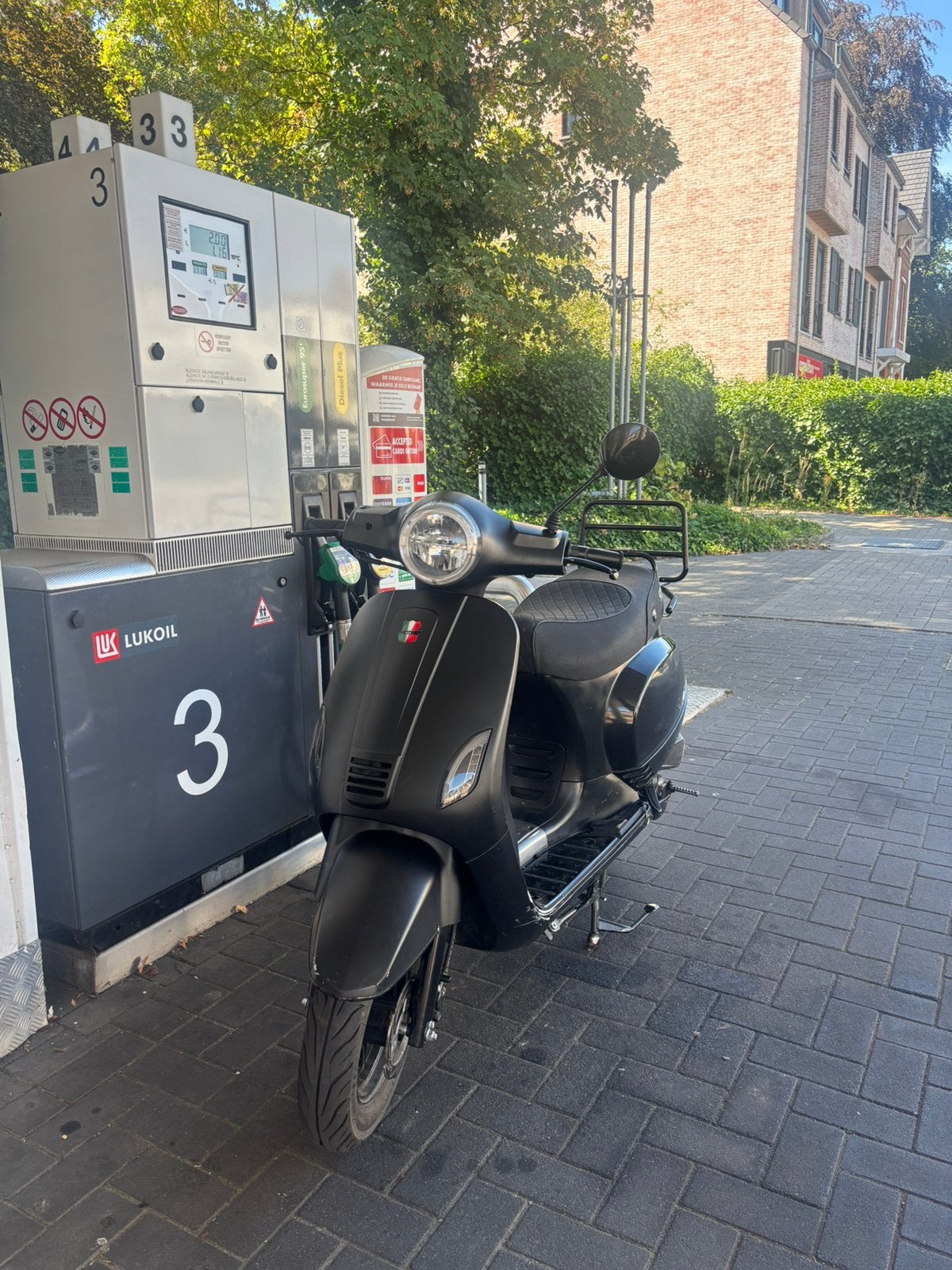 Toscana gts 2023 1100 km of te ruilen tege en vespa, Fietsen en Brommers, Ophalen, Zo goed als nieuw