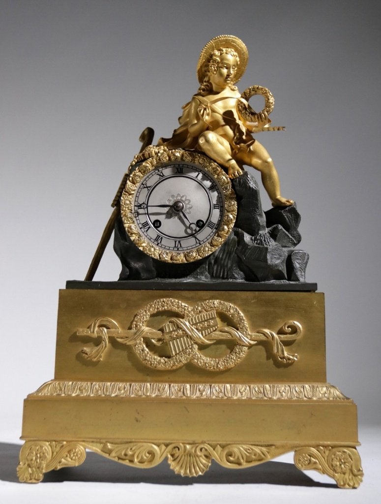 Empire vuurvergulde schoorsteenklok, circa 1820, Antiquités & Art, Enlèvement