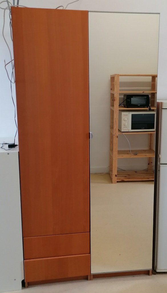 Kleerkast met spiegel - Twee deuren., Ophalen, Gebruikt, 50 tot 100 cm, Met lade(s)
