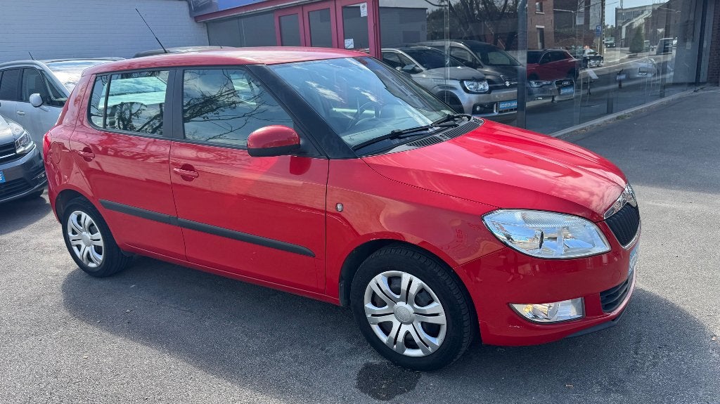 Skoda Fabia, Rouge, Euro 5, Achat, Boîte manuelle