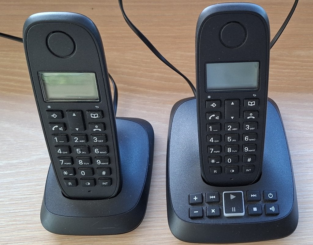 MT Logic TE-5746ALBB draadloze telefoon, Ophalen, Zo goed als nieuw, 2 handsets