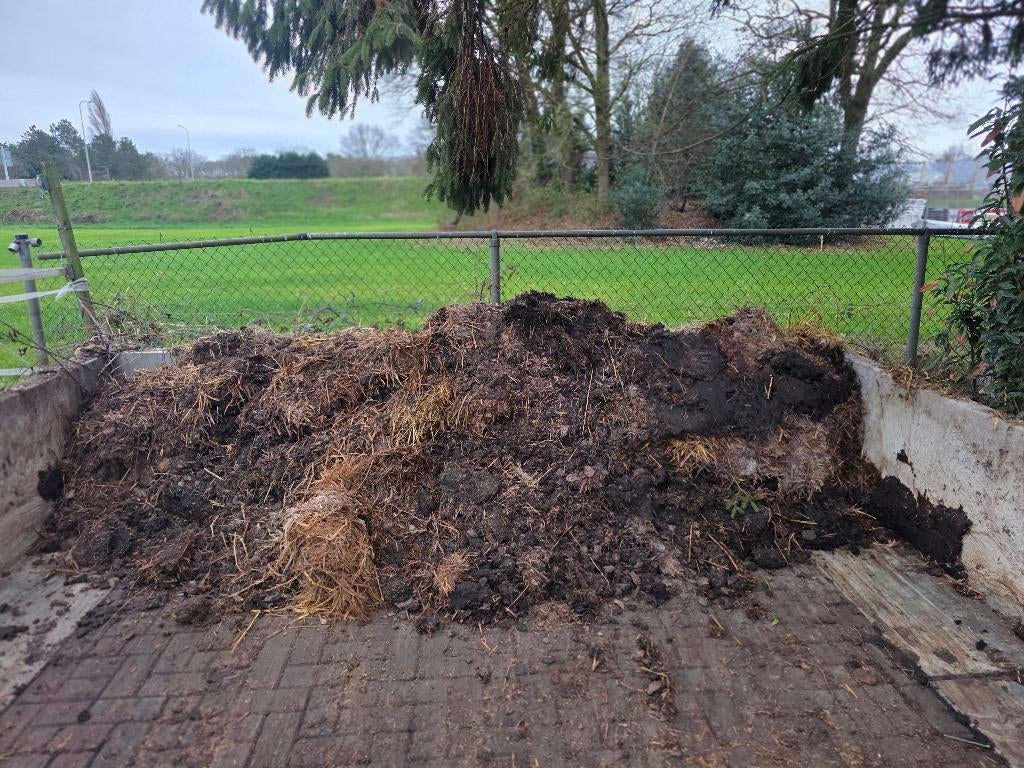Gratis paardenmest, Tuin en Terras, Ophalen, Mest