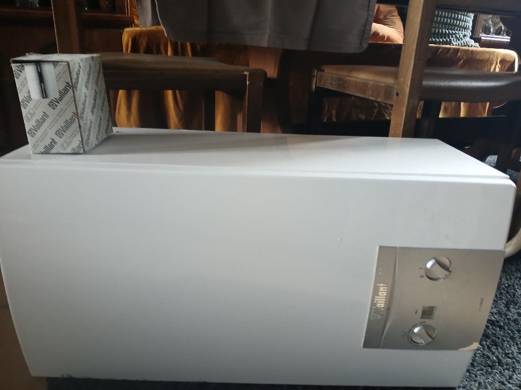 Kleine boiler/gasketel Vaillant, Doe-het-zelf en Bouw, Chauffageketels en Boilers, Gebruikt, Boiler, Aardgas, Onbekend, Ophalen