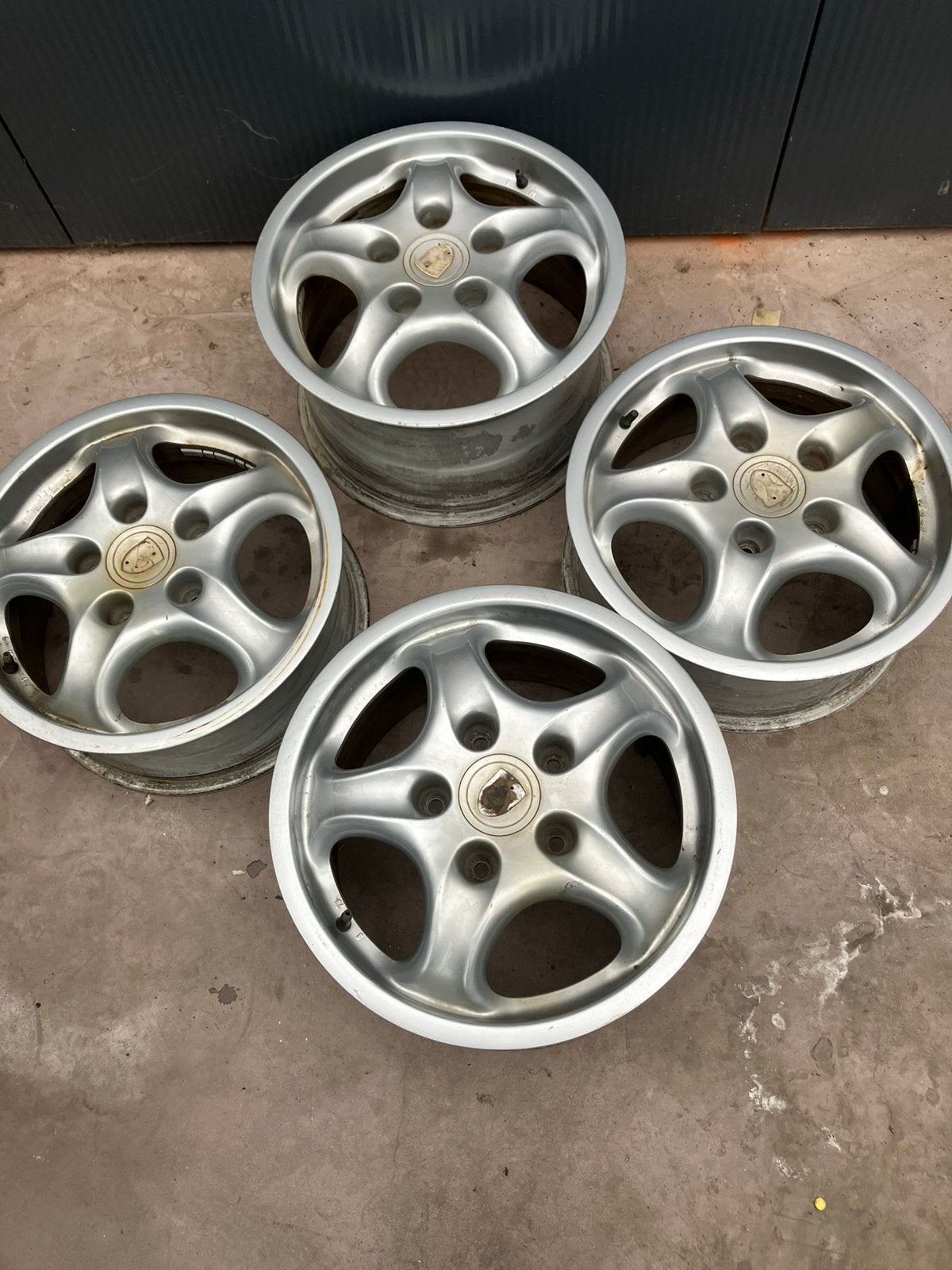 Jantes Porsche 911, Enlèvement, Jante(s)
