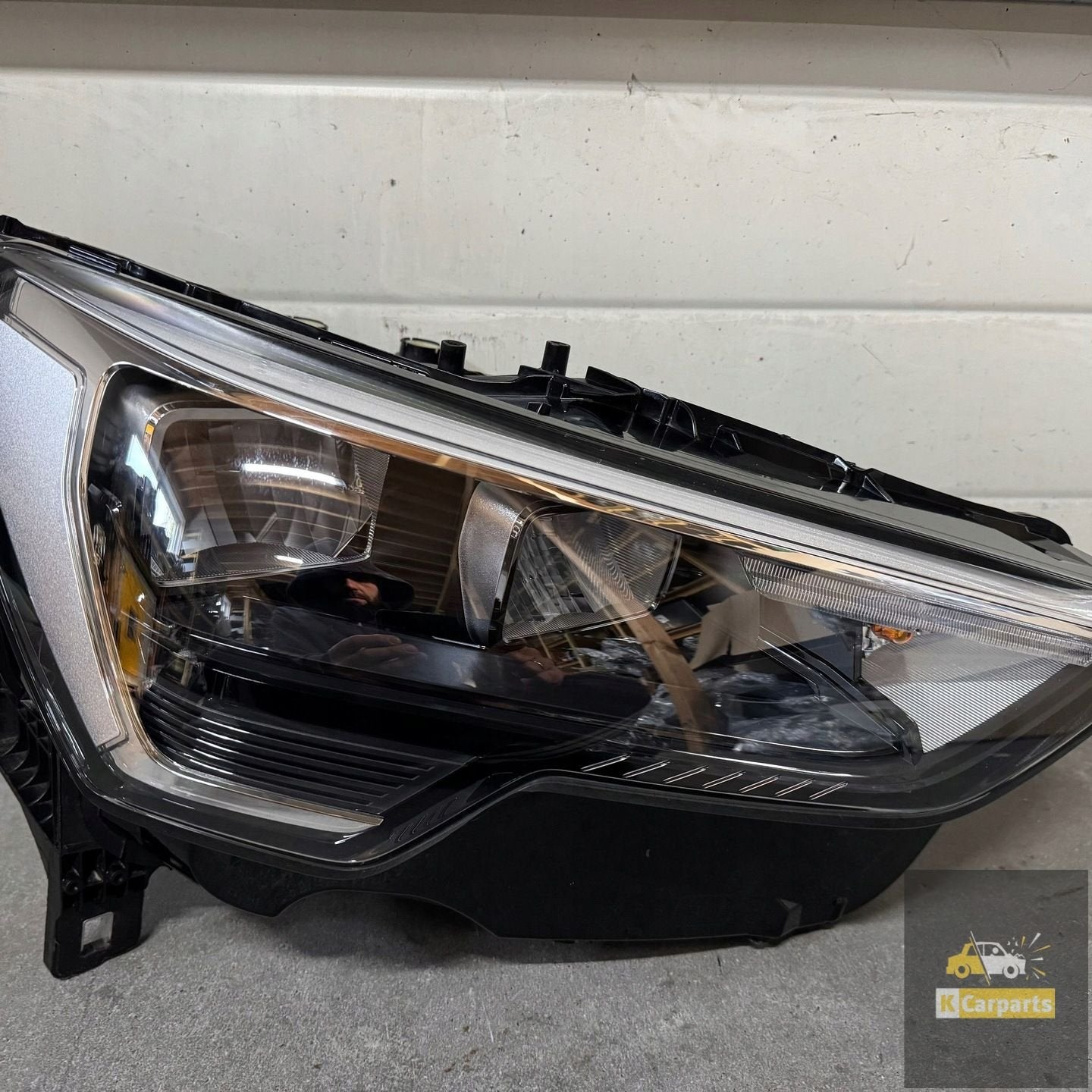 Audi Q3 83A LED feu droit, AUDI AG, Auto-Union-Strasse 1
85045  Ingolstadt, DE, Audi, Utilisé