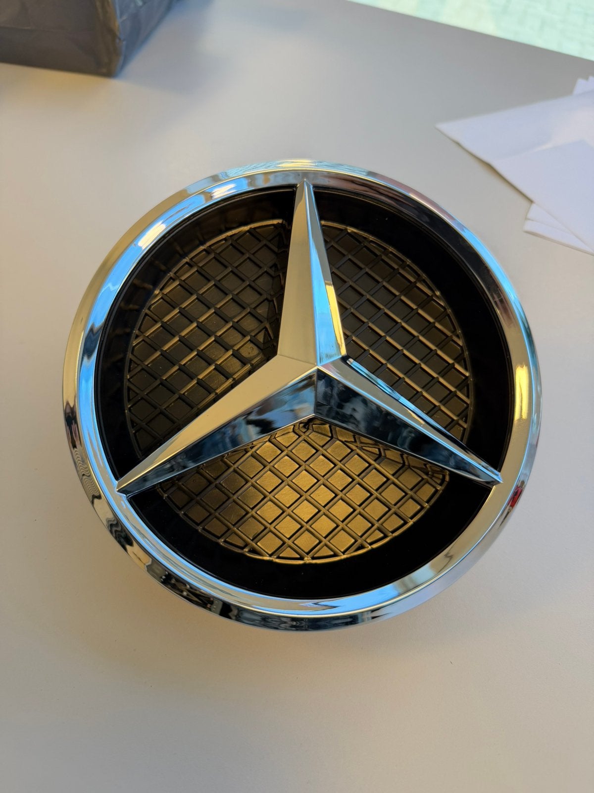 Emblème de calandre Mercedes Star Badge W212 W205 CLS, Enlèvement ou Envoi, Neuf, Mercedes-Benz