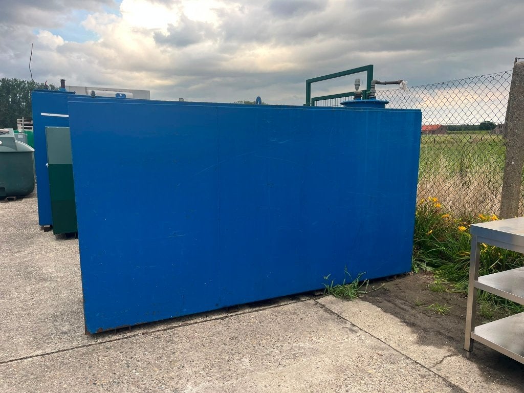 Mazouttank 4000 liter merk Jago dubbelwandig, Enlèvement