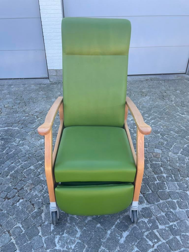 Geriatrische relax zetel, Ophalen, Zo goed als nieuw
