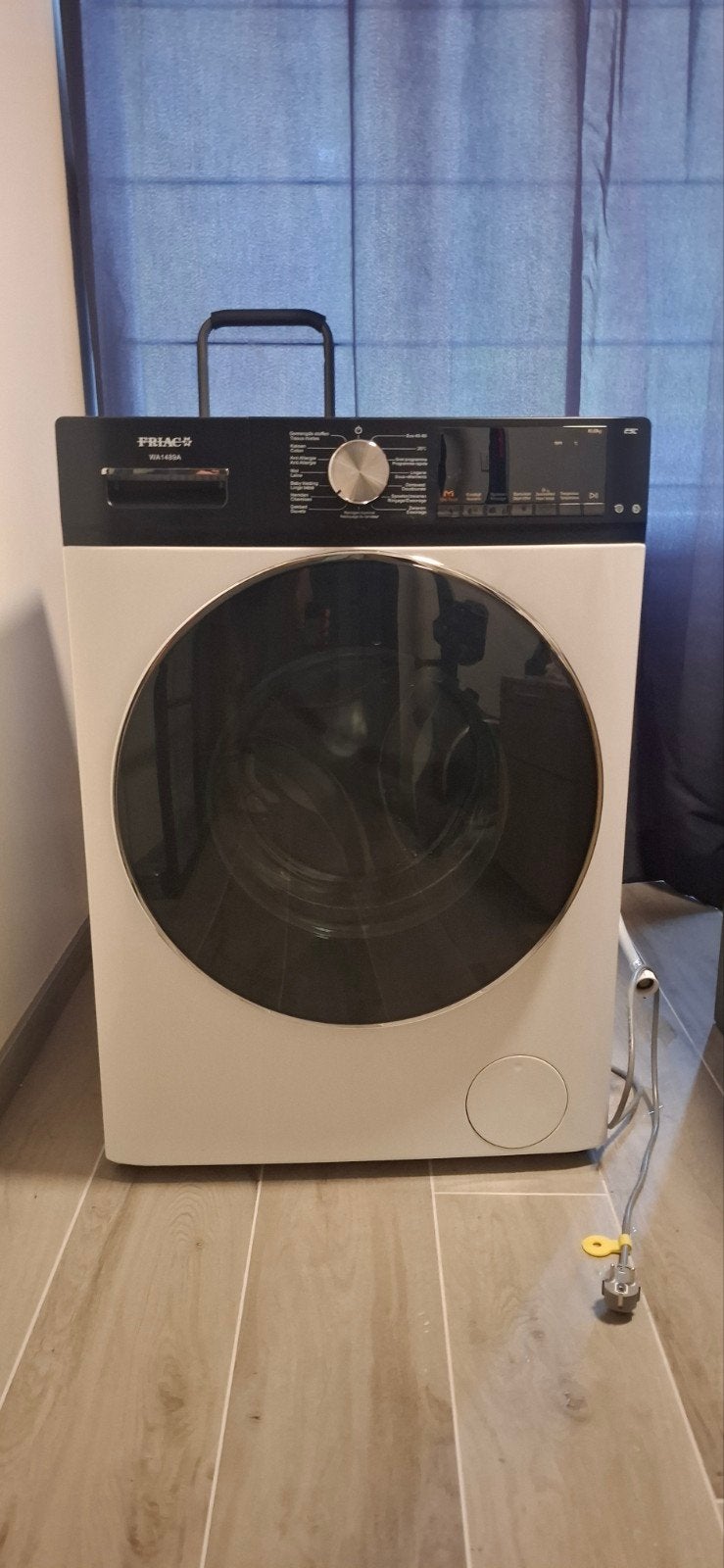 Wasmachine 8kg 1400T, 8 tot 10 kg, Ophalen