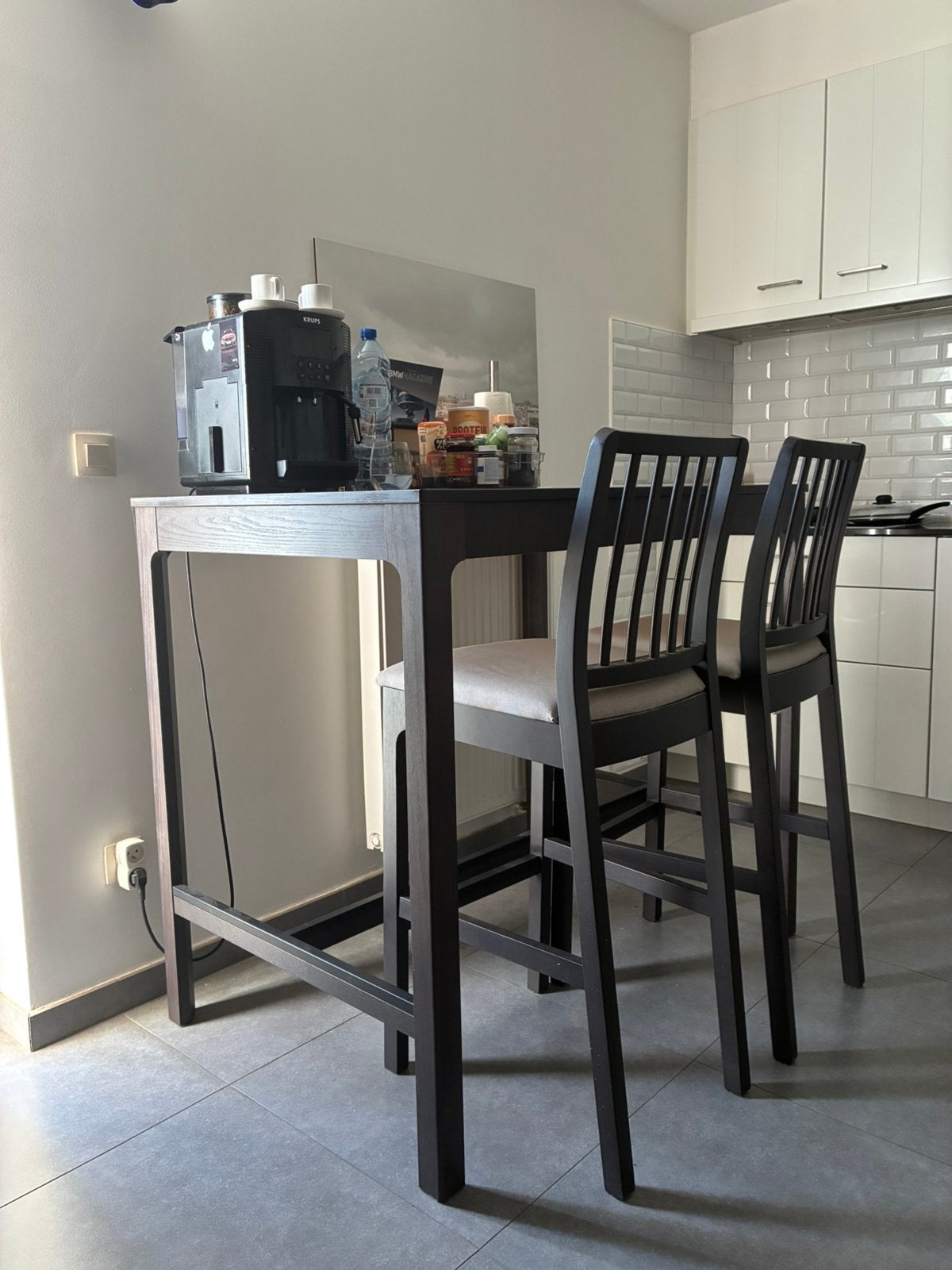 Mooie simple hoog tafel, Ophalen, Gebruikt