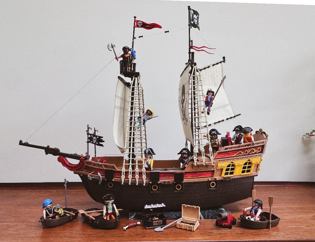 Groot Playmobil piratenschip + 11 piraten, bootjes & schat, Kinderen en Baby's, Ophalen of Verzenden, Gebruikt, Pirates, Boot/Schip