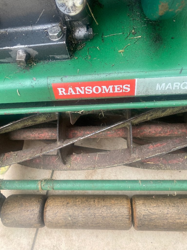 Grasmaaier, Ophalen