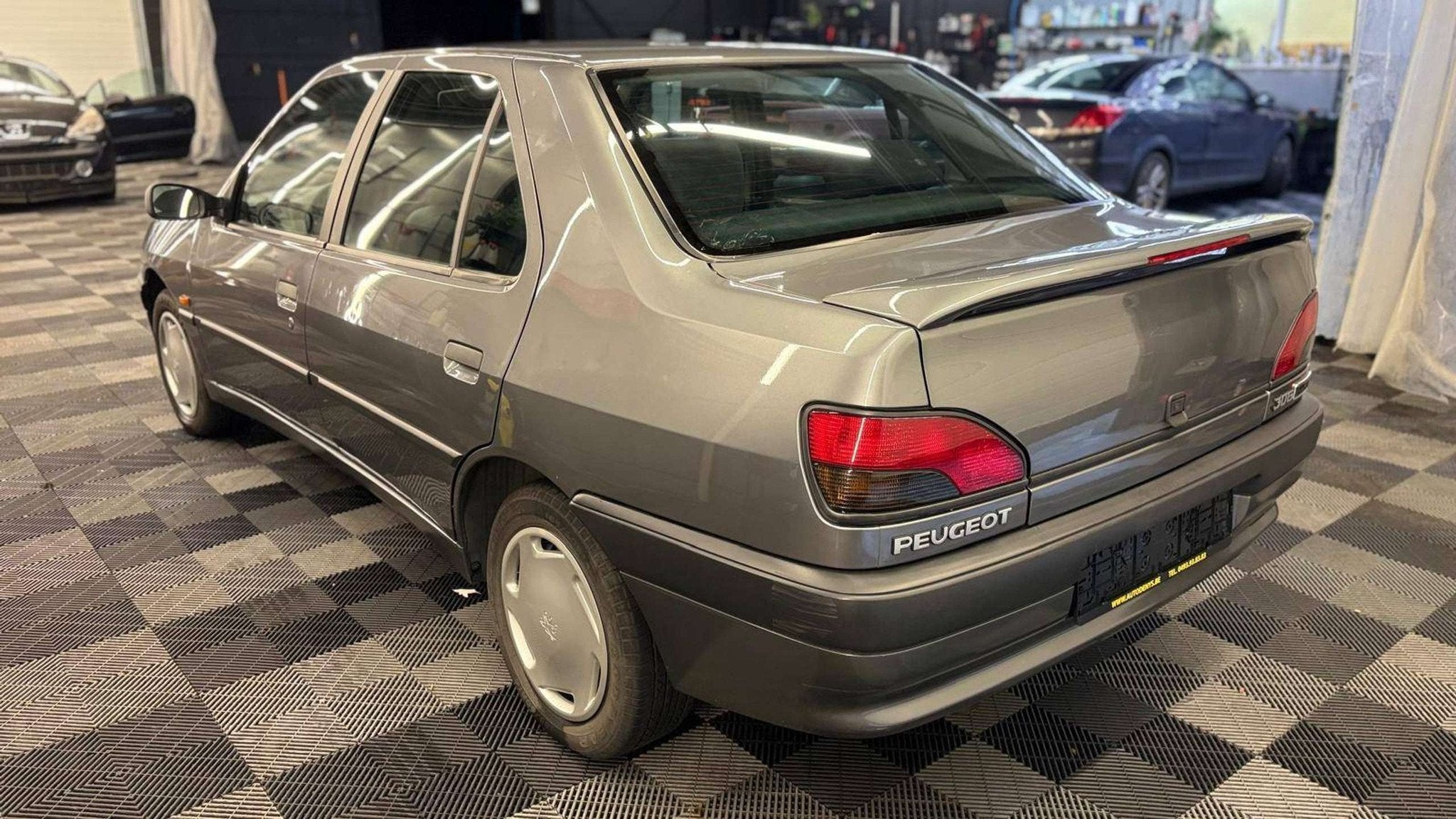 Peugeot 306 1.8i XT 62.520km bj. 1996 AUTOMATIQUE Oldtimer, Auto's, Oldtimers, Automaat, Bedrijf, 74 kW, Zilver of Grijs