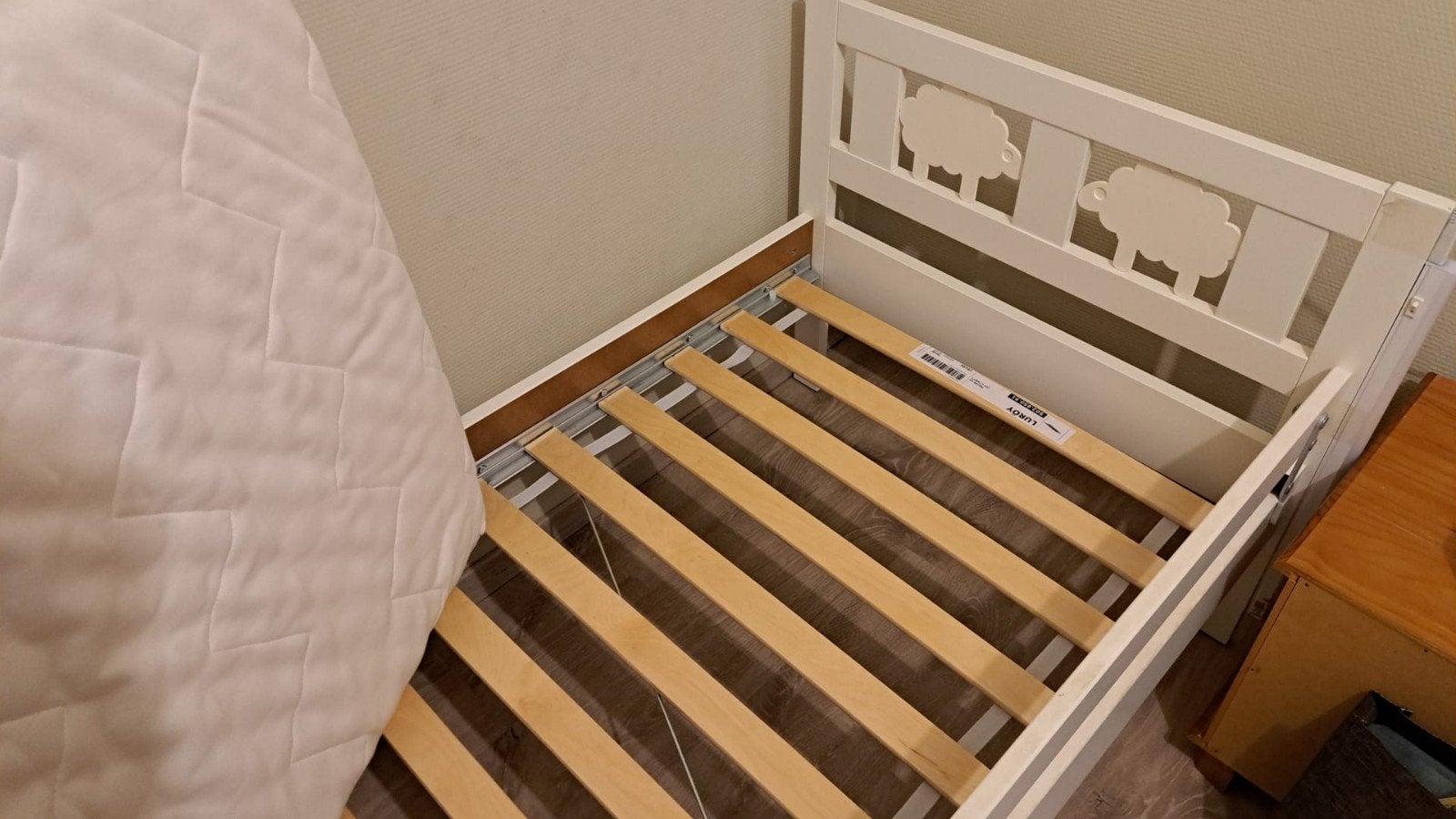 Kinderbed 160cm op 80cm met matras en beschermer, Huis en Inrichting, Ophalen, 80 cm