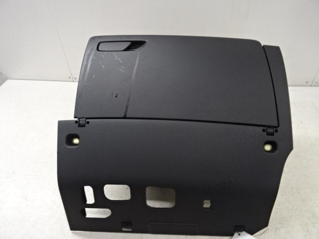 BOITE A GANTS Audi A3 (8V1 / 8VK) (01-2012/10-2020), Auto-Union-Straße  1,
85057  Ingolstadt, DE, Info@audi.de, Audi, Utilisé