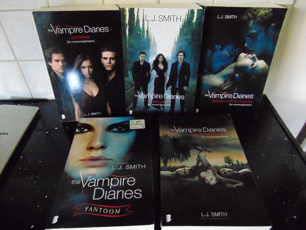 Boeken The Vampire Diaries, Livres, Fantastique, Enlèvement ou Envoi, Utilisé