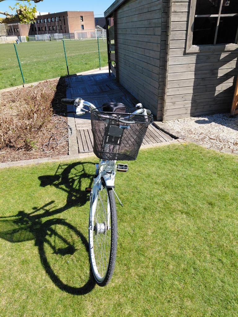 Vrouwen fiets, Ophalen