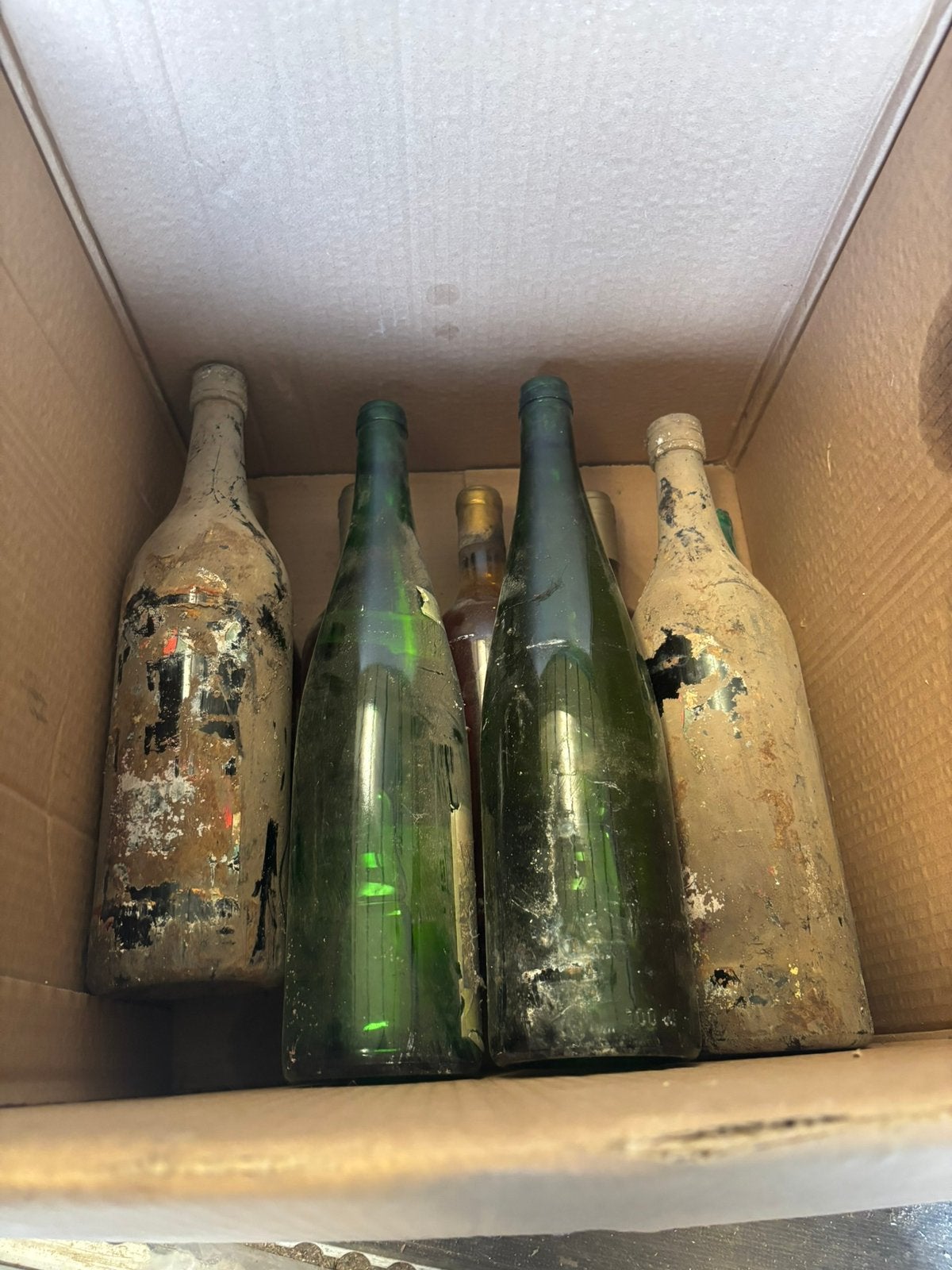 Vieilles bouteilles de vin, Collections, Enlèvement ou Envoi, Comme neuf