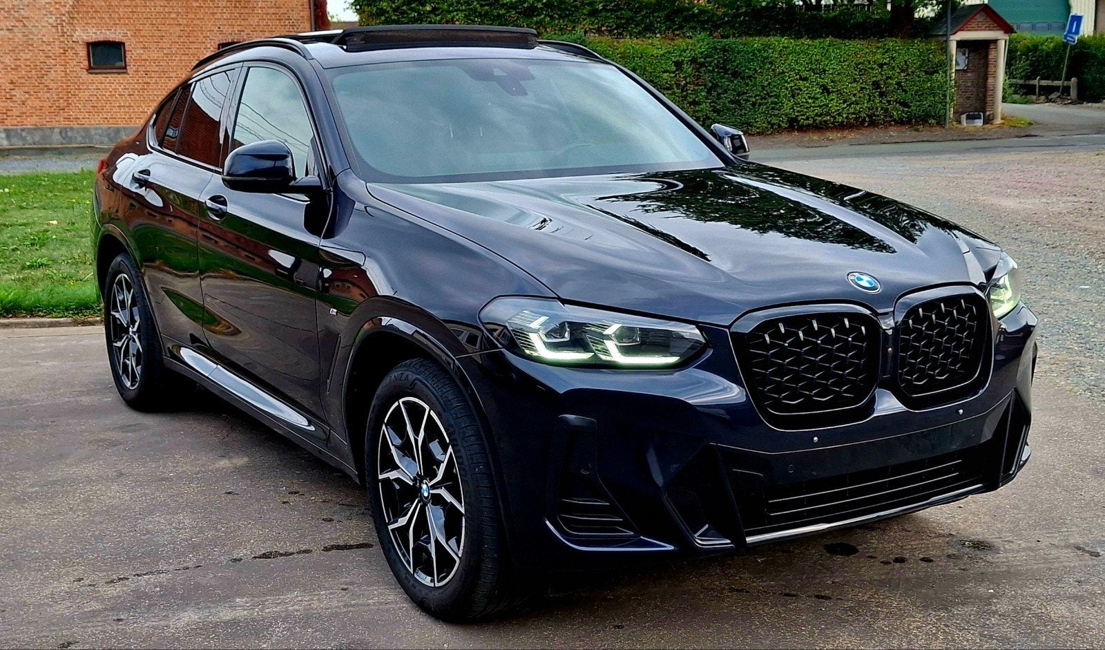 BMW X4 XDRIVE 2.0D M-SPORT-PACK Full Option MHEV FACELIFT, Auto's, Automaat, Dealer onderhouden, Blauw, Bedrijf