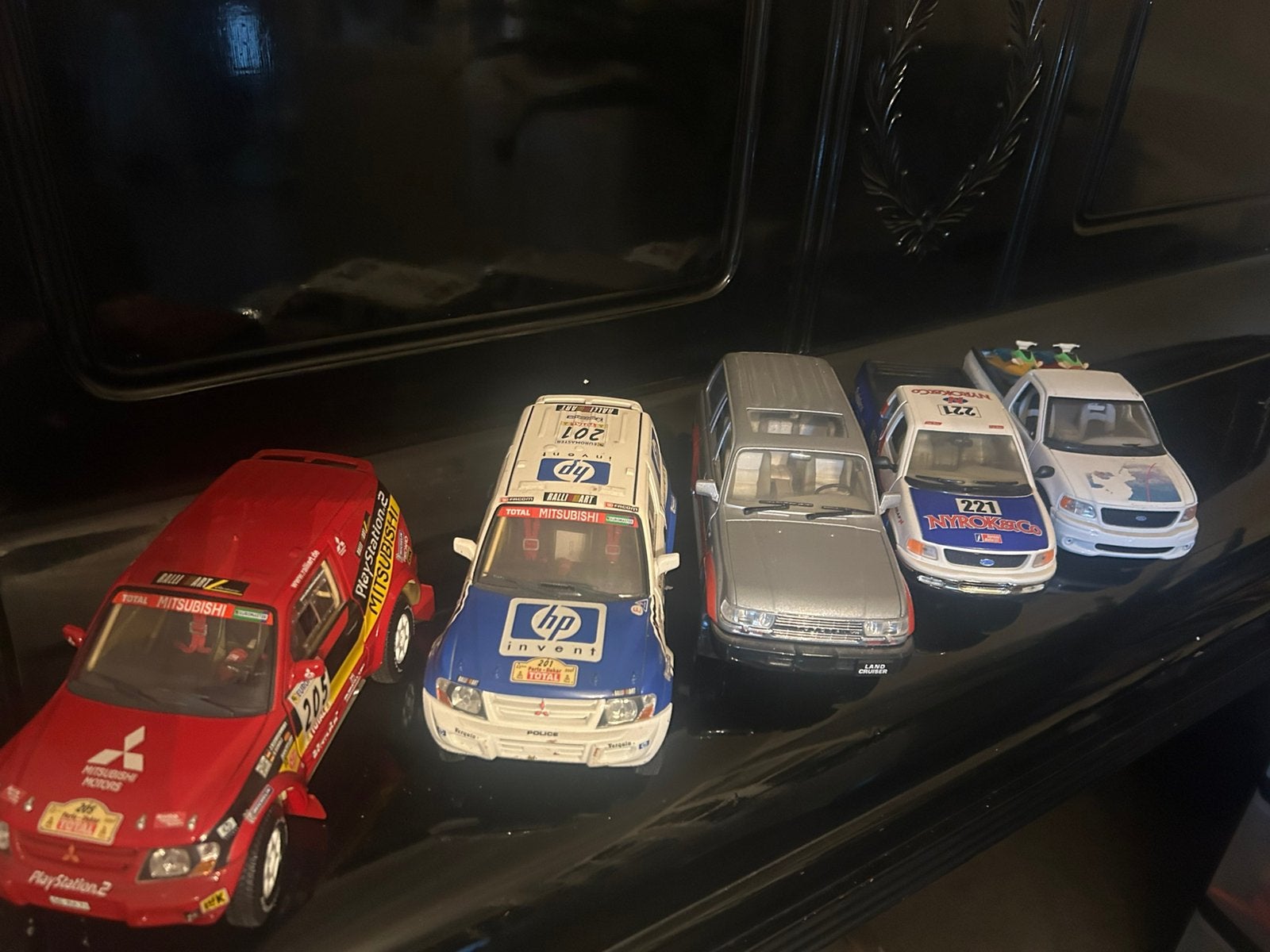Mitsubishi, Ford, Land Rover 45 et pièces, Enlèvement ou Envoi, Comme neuf