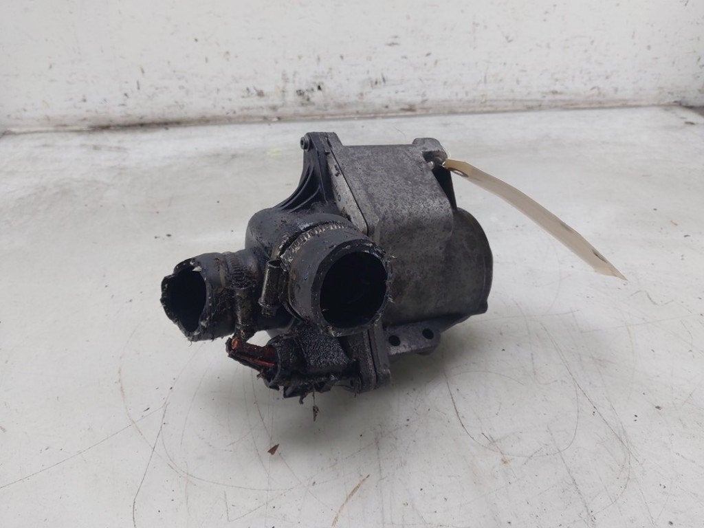POMPE A EAU BMW 5 serie (F10) (|11515A05704|), Dhr. J. Ham, Administratie@autoham.nl, Utilisé, BMW