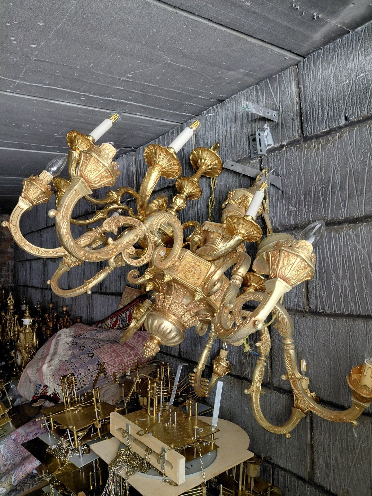 Groote brons luster, Enlèvement ou Envoi