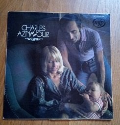 Vinyle 33t LP Charles Aznavour + 45t    12€, LP, Enlèvement ou Envoi, Pochette photo, Comme neuf