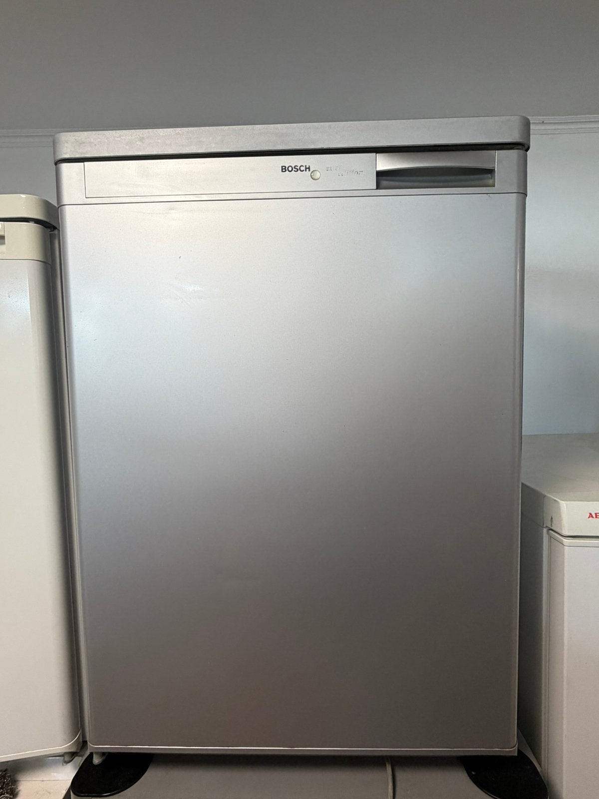 Bosch Koelkast - Zilverkleurig, Goede Staat, Elektronische apparatuur, Onderdelen en Toebehoren, Ophalen of Verzenden, Zo goed als nieuw