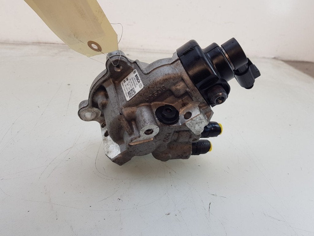 POMPE CARBURANT MECANIQUE Crafter (SY) (|04L130755L|), Robert Bosch AG, Volkswagen, Utilisé, Robert-Bosch-Allee 1
74232  Abstatt, DE
