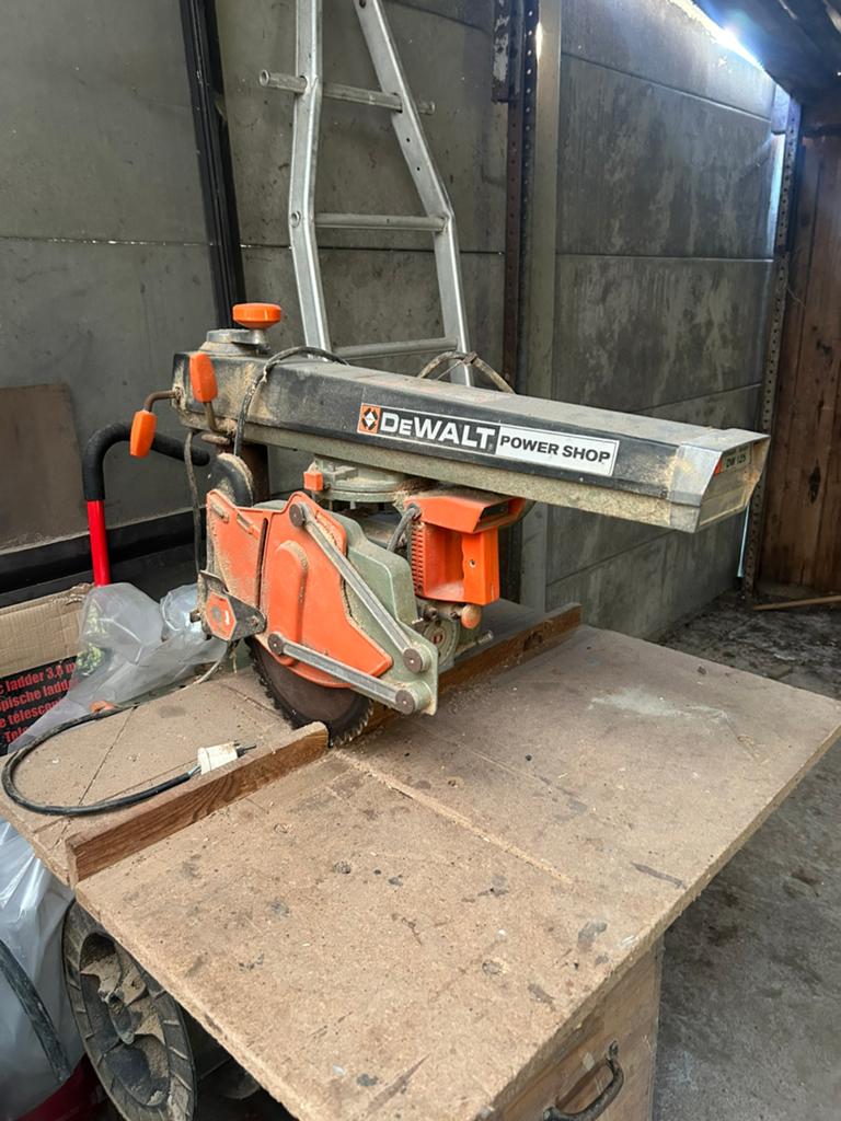 DEWALT zaagmachine, Ophalen, Gebruikt, Afkortzaag