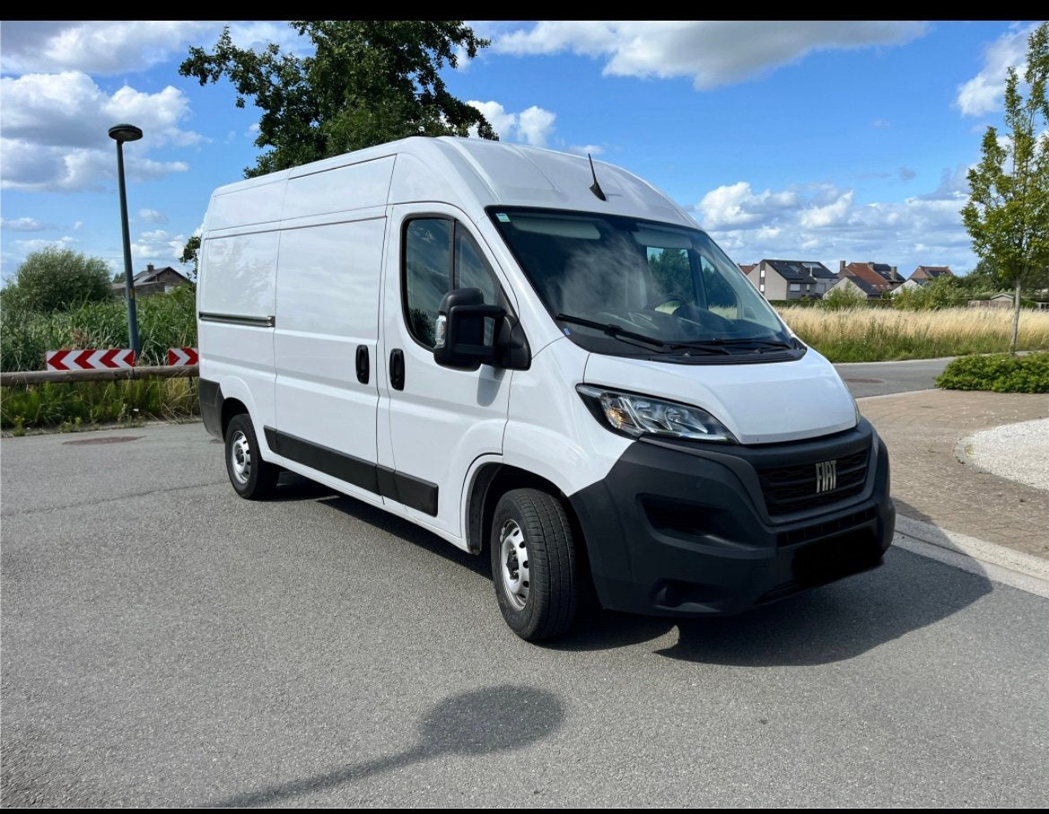 Fiat Ducato L2H2 Profesionale, Autos, Entreprise, Boîte manuelle, Entretenue par le concessionnaire, Noir