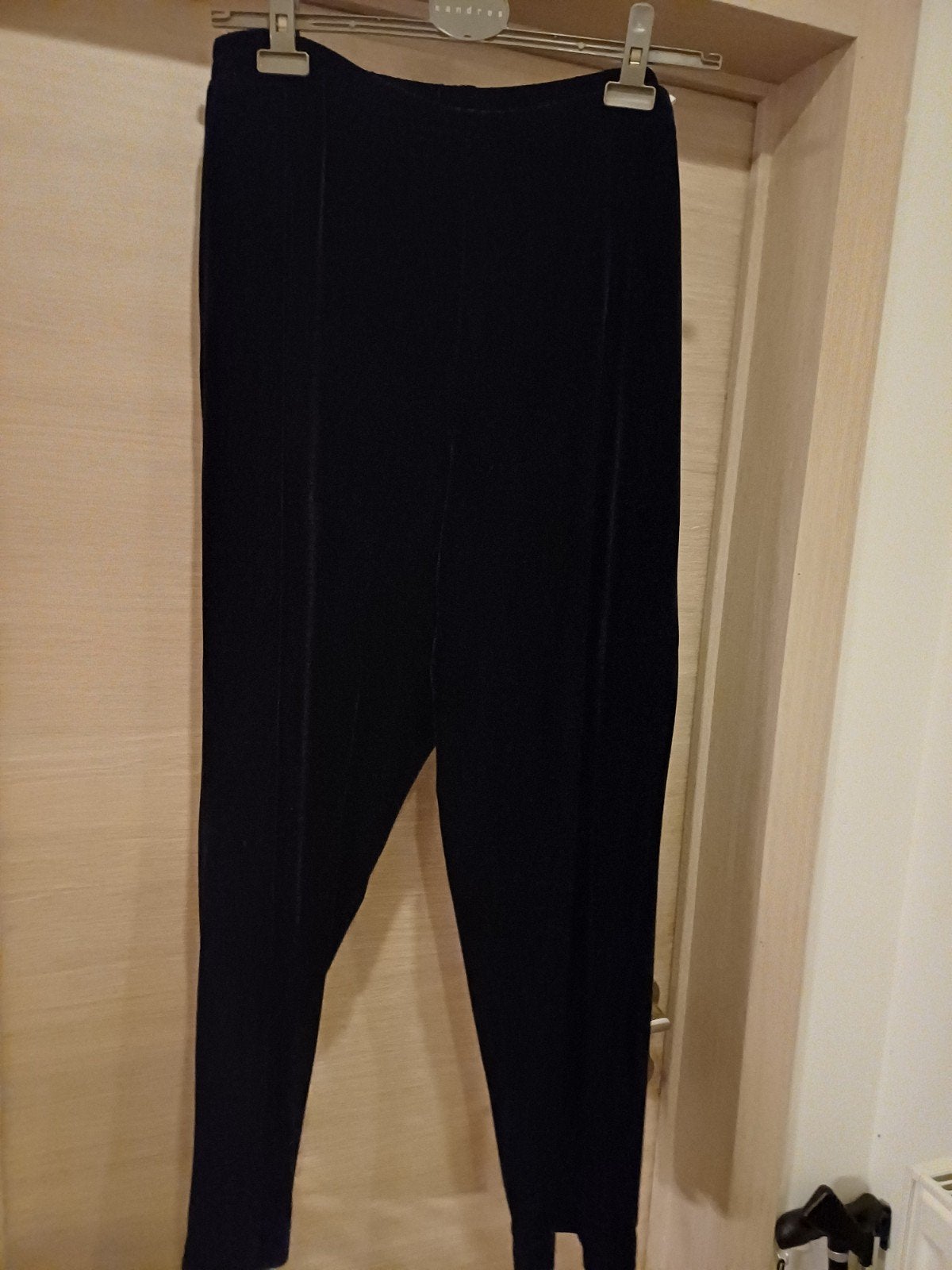 DorisStrech(duurder) zwarte fluweelachtige broek Mt48(50), Kleding | Dames, Maat 46/48 (XL) of groter, Ophalen of Verzenden, Zo goed als nieuw