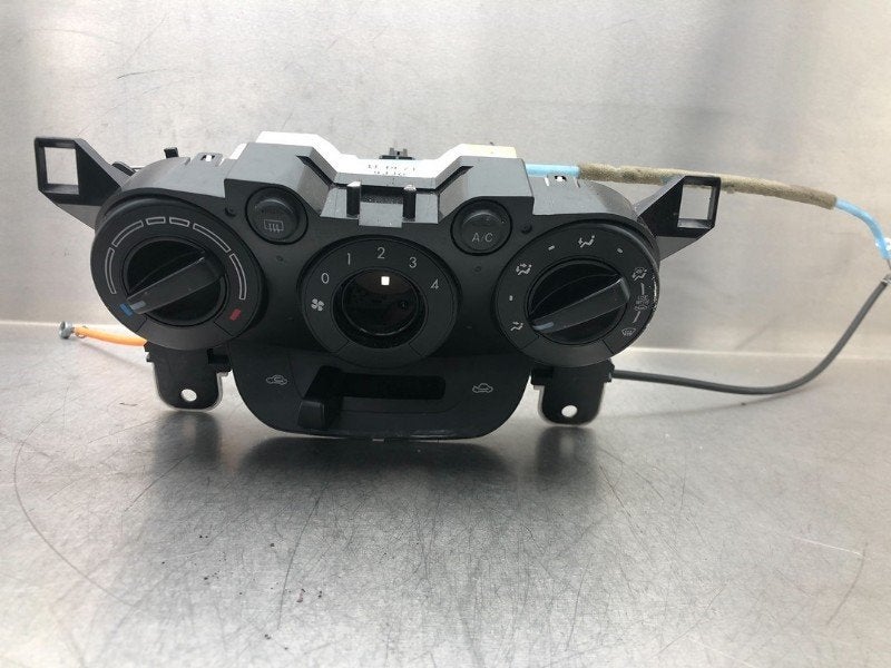 PANNEAU DE COMMANDE CHAUFFAGE CLIMATISATION Mazda 2 (DE), Utilisé, Mazda