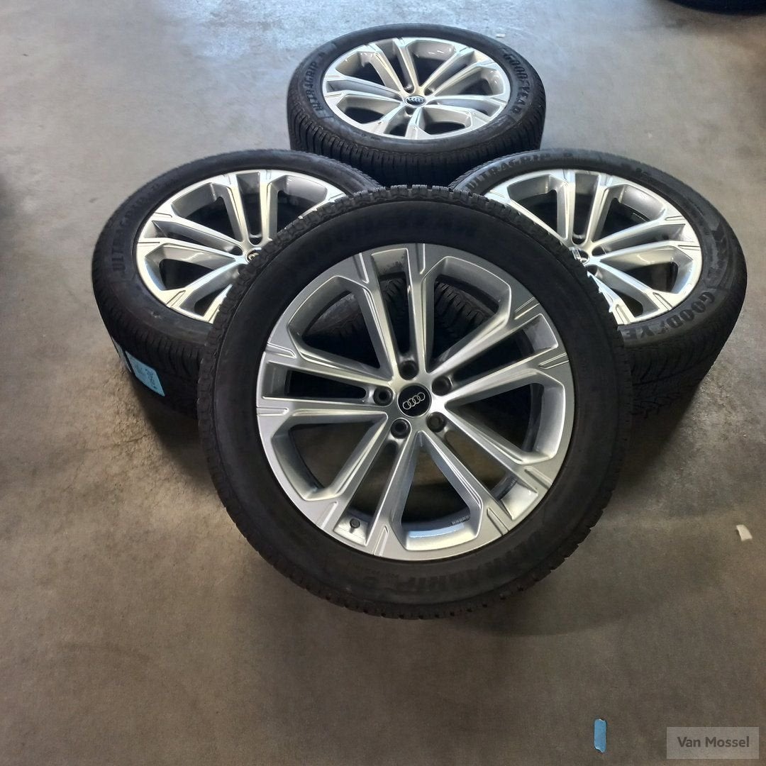 Audi Q7 Goodyear Ultragrip 285/45/R20 112V, Gebruikt, -, 285 mm, -
