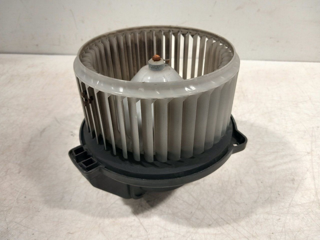 Kachel ventilator motor Land Rover Discovery, Auto-onderdelen, Onderdelen@venauto.nl, Van der Ven Autorecycling B.V., Ettenseweg 76, 4706 PB Roosendaal, The Netherlands