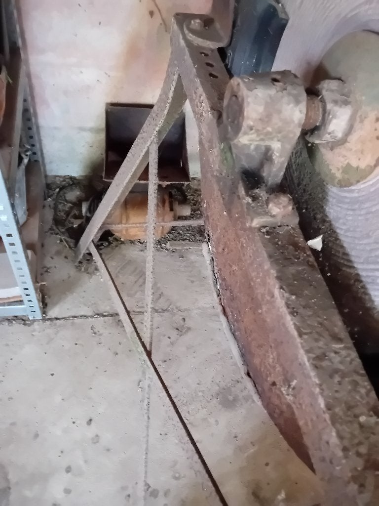 Meule à aiguiser à moteur, Enlèvement