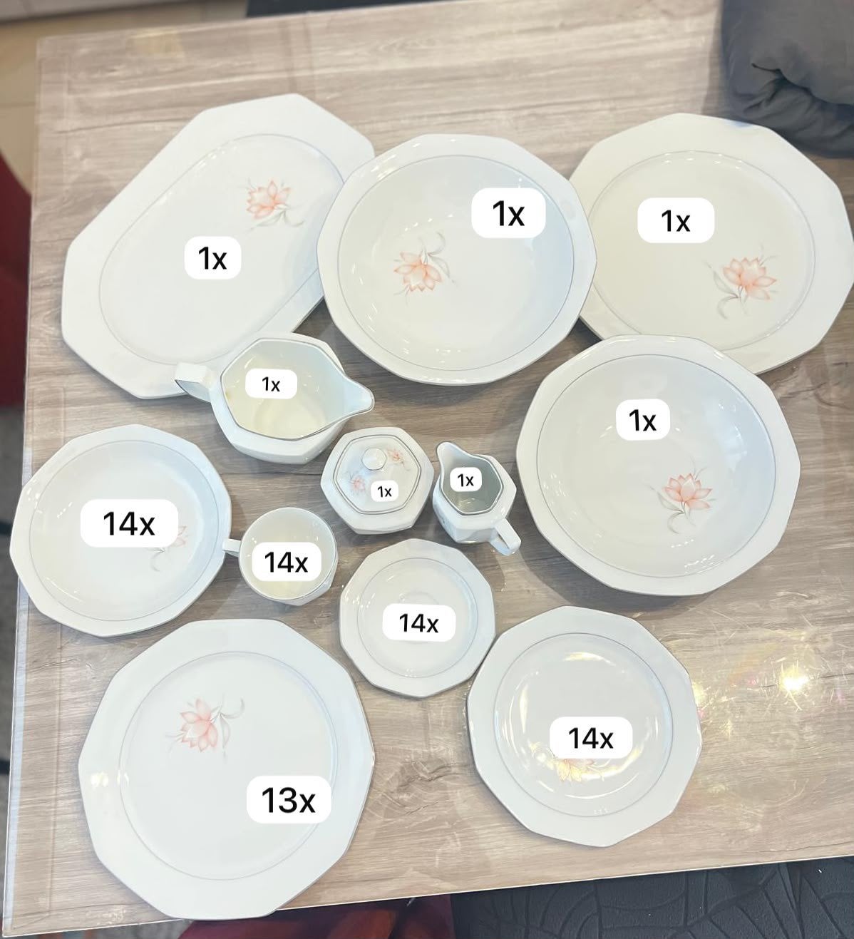 Mooie complete serviesset – 76-delig – ongebruikt, Huis en Inrichting, Keuken | Servies, Ophalen, Overige merken, Klassiek, Nieuw