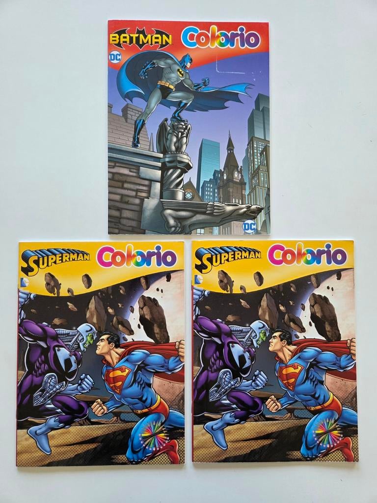 3 nouveaux livres de coloriage Superman, Enlèvement ou Envoi, Neuf