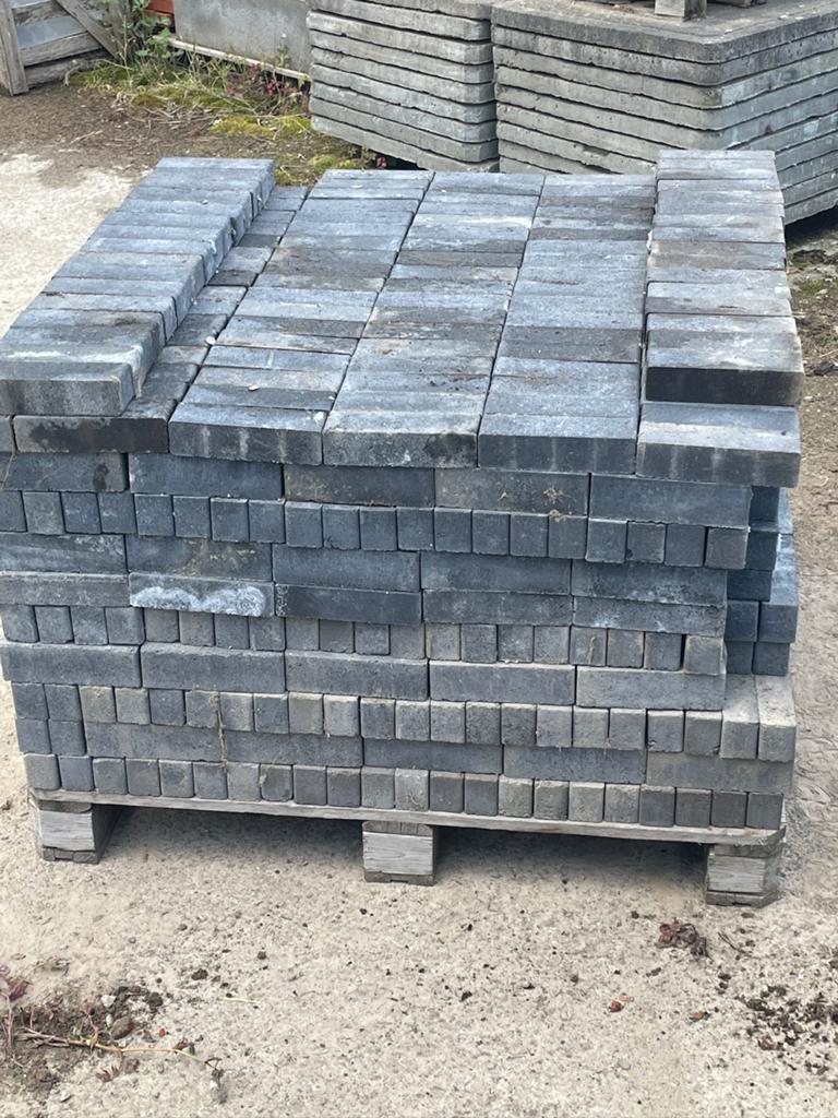 Klinker/boordsteen, Tuin en Terras, Grind, Keien en Split, Ophalen, Overige materialen, Blauw, Overige typen