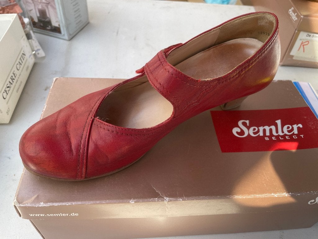 Rode Semler schoenen met hak, Kleding | Dames, Schoenen, Ophalen, Schoenen met lage hakken, Semler, Gedragen
