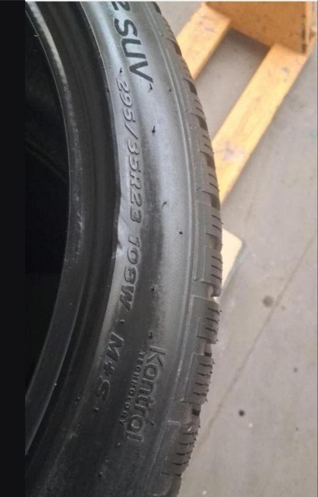 PNEUS HIVER HANKOOK- 295/35R23 108W// 2 à 40€, Ophalen of Verzenden