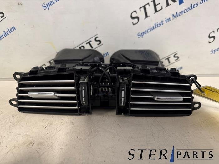Luchtrooster Dashboard van een Mercedes E-Klasse, Gebruikt, -, Ophalen of Verzenden, -
