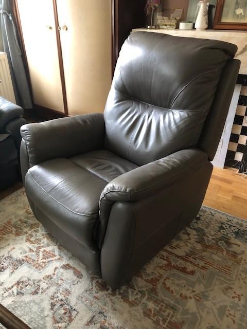 fauteuil relax releveur électrique, Maison & Meubles, Fauteuils, Comme neuf, Cuir, 75 à 100 cm, 75 à 100 cm, Enlèvement