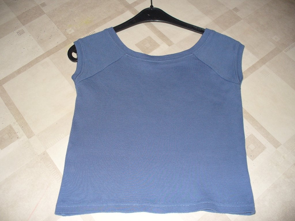 T-shirt meisje maat 140, Enfants & Bébés, Vêtements enfant | Taille 140, Enlèvement ou Envoi, Fille, Chemise ou À manches longues