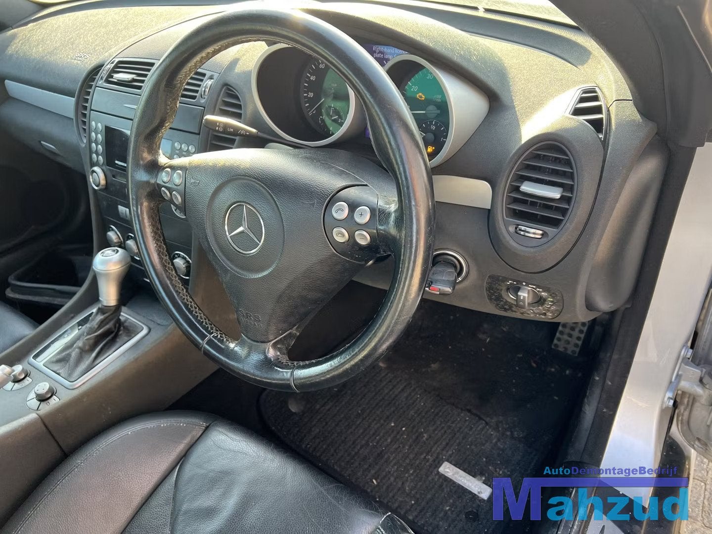 MERCEDES SLK R171 dashboard delen rooster kachel 2004-2011, Mercedes-Benz AG, Mercedes-Benz, Utilisé, Mercedesstrasse 120
70372  Stuttgart, DE