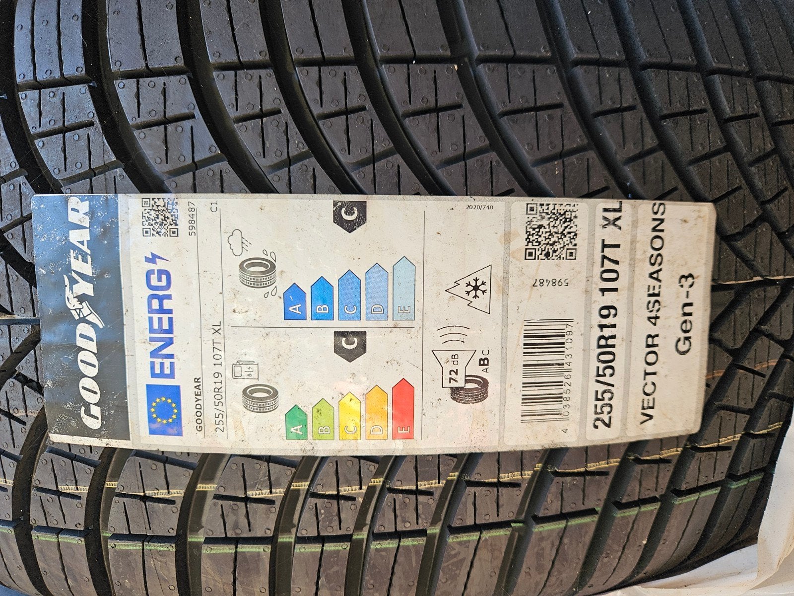 pneus 255/50R19, Enlèvement, Pneu(s)